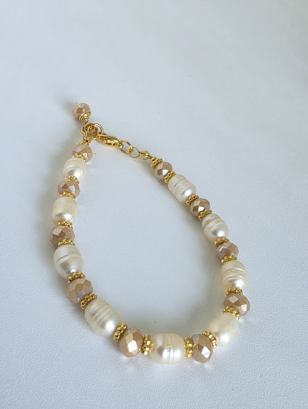 Freshwater Pearl & Faceted Crystal Beaded Bracelet 8" Gold Tone Lobster Clasp